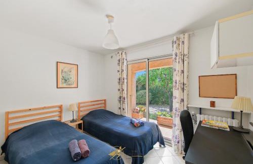 Cuers Villa | Rez de Villa provençal avec Belle Piscine privée et Parking