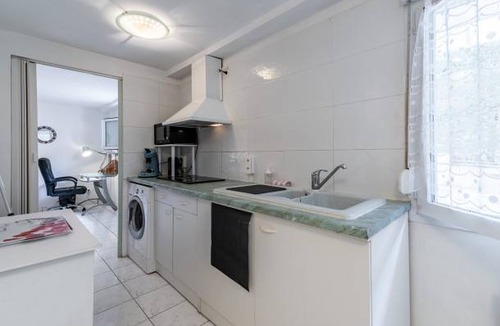 Purpan Apartment | Roman T3 RDC