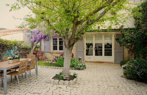 Besse-sur-Issole House | Romantic Cottage in Historical French Village Provence Wine Country House