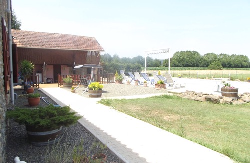 Larreule House | ROMEO - Beautifully Restored Barn With A Large Pool