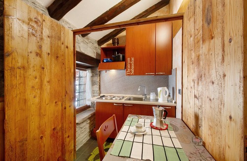 Rhemes-Notre-Dame Apartment | Room 'Camera 8' with Shared Terrace and Wi-Fi
