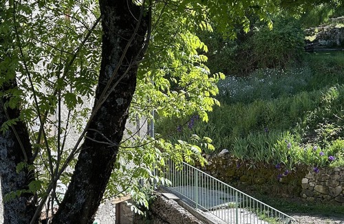 Blieux Apartment | Room 'Chambre Violette' with Mountain View, Shared Terrace and Shared Garden