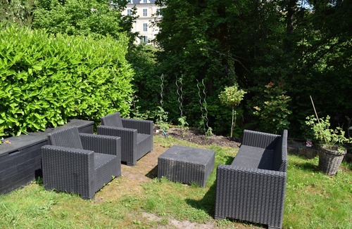 Forges-les-Bains Apartment | Room "Domaine du Cèdre" with Shared Terrace, Balcony, and Wi-Fi