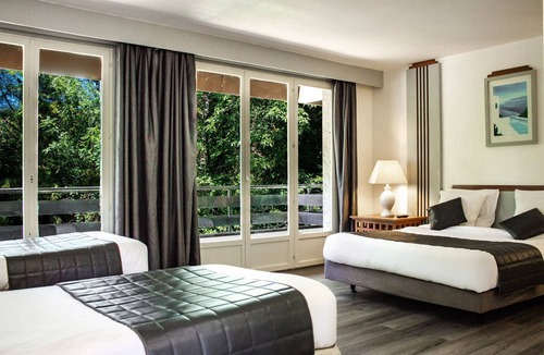 Capvern Hotel | Room for 4 people with breakfast for 2 adults