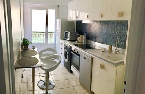 Riquier House | Room in a private home only for women near Port