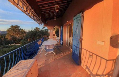 La Bouverie Villa | RQ000-03 ROQUEBRUNE SUR ARGENS Villa climatisée 5 pièces 8 couchages Piscine privée