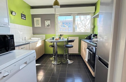 Vandoeuvre-les-Nancy Apartment | Séjour avec espace fitness privé - Proche Nancy