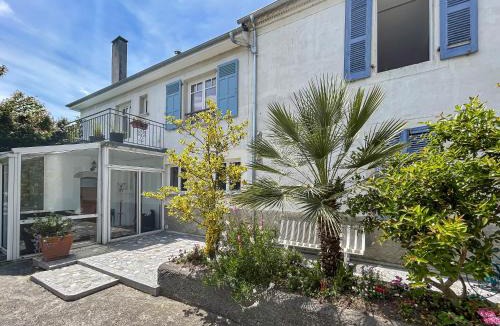 Artigueloutan House | Séjour champêtre à la ferme près de Pau