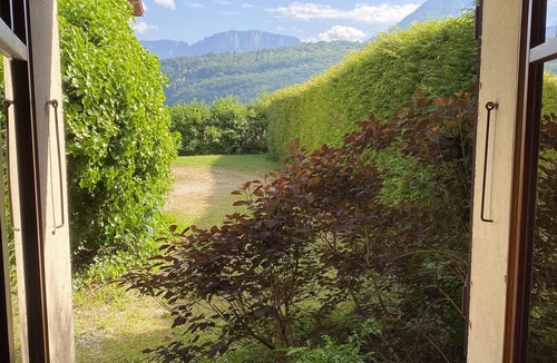 Saint-Jorioz Apartment | Saint Jorioz: houses/villas - 3 rooms - 5/8 persons