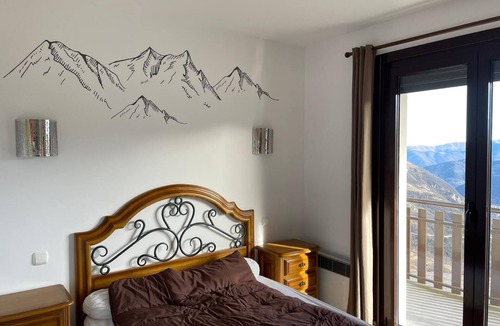 Pla d'Adet Apartment | Saint Lary Soulan-Pla D'adet. Renovated 8-bed apartment 30m from slopes.