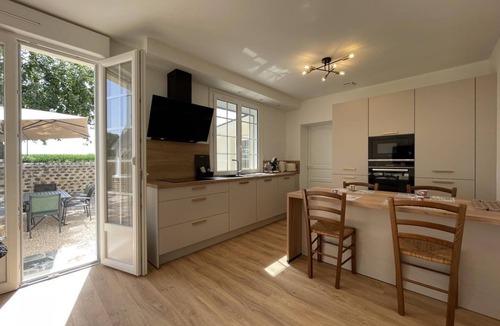 Lasclaveries House | SAMATHA - LASCLAVERIES