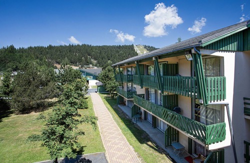Pyrenees 2000 Apartment | Scenic Family Apartment in the Pyrenees