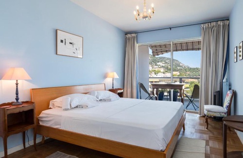 Villefranche-sur-Mer Apartment | Sea View Park Swimming Pool & Tennis 2 Bdrs