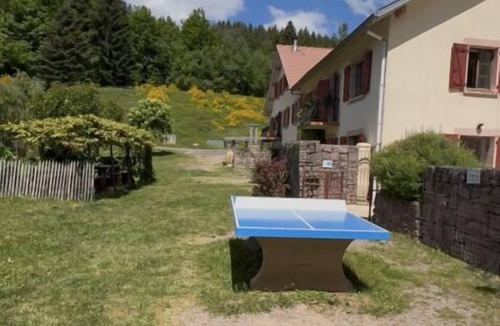 La Petite-Fosse Villa | Self-catering group gîte for 30 people with swimming pool and jacuzzi