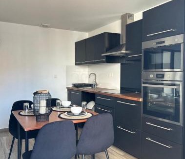 Moneteau Apartment | Serenity, parking gratuit , 5 min Auxerre