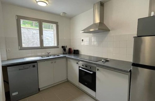 Boulazac-Isle-Manoire Apartment | SIBO GITE apartment 4 pers, swimming pool, nature and city