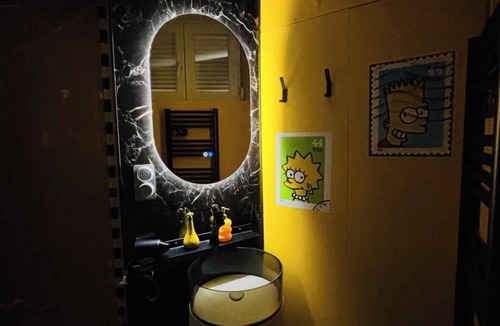 Epernay Apartment | Simpson Experience - Jacuzzi & Games in the heart of Épernay
