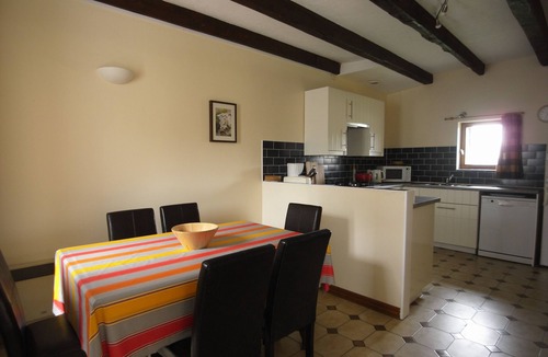 Les Champs-Geraux House | Single room-Standard-Private Bathroom-No view