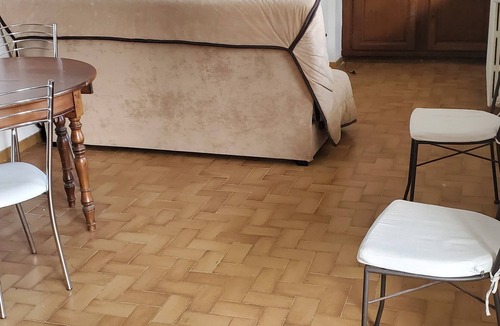 Provins Apartment | Single-storey apartment, 5 minutes from town center, terrace, south-facing