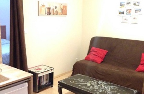 Porte-Puymorens Apartment | Ski, hiking, walking and shopping 15 minutes from the Principality of Andorra