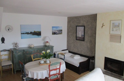 Cancale House | Small house of sinner