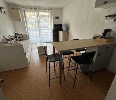 Le Sauze Apartment | South-facing terrace studio in resort center