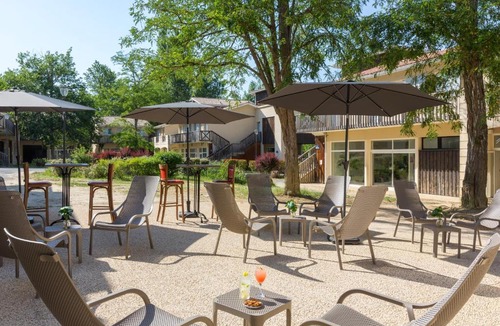 Barbaste Hotel | SOWELL FAMILY Les Landes de Gascogne