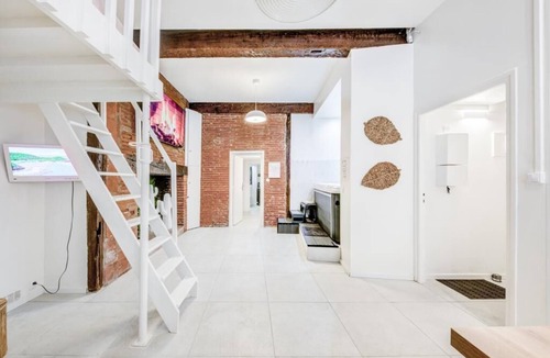 Saint-Etienne Apartment | SPA DES CARMES/Best neighborhood in Toulouse