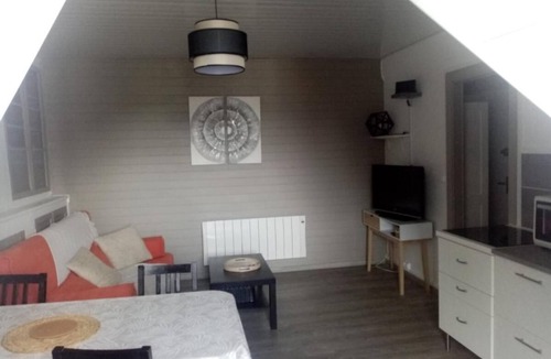 Bagneres-de-Bigorre Apartment | Spacieux Appartement au Pied de la Montagne