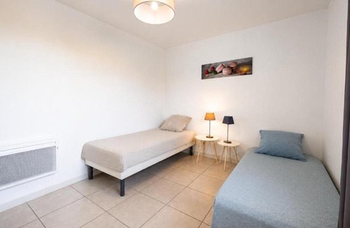 Bruniquel Apartment | Spacieux appartement climatisé deux chambres