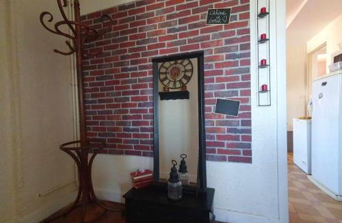 Verdun Apartment | Spacieux - LITERIE HAUT DE GAMME - Billard - Fléchette -TV 65" - Netflix - Amazon Prime- LIT KING SIZE - 4 chambres - Jeux enfants - Terrasse - Barbecue - Géré par Presta-Zen'Services- Chez Aline