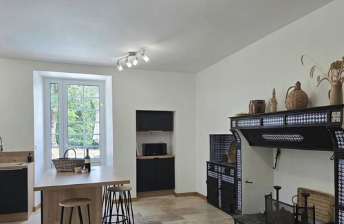 Savignac-les-Eglises Cottage | Spacious 19th-century house with private pool, AC, park, and modern amenities in Dordogne countryside