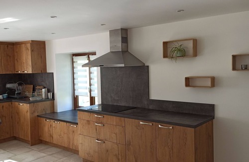Champ-le-Duc Cottage | Spacious 10-Person House with Full Amenities, Near Top Attractions in French Countryside