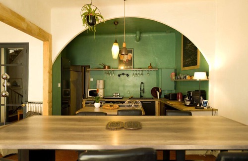 Besse-sur-Issole Apartment | Spacious 2BR 90m2 in heart of Provençe Village, near Lake