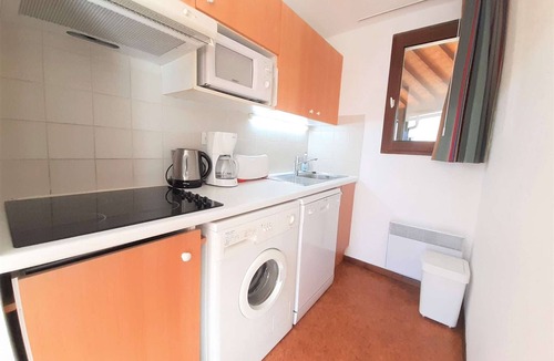 Vignec Apartment | Spacious 3BR Apartment in Saint Lary Soulan - Sleeps 6, South Facing, Parking, Ski Storage