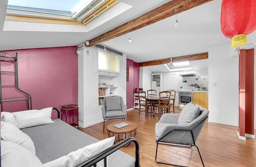 Arnaud Bernard Apartment | Spacious and bright in the historic center