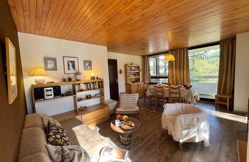 Les Claux Apartment | Spacious apartment at the slopes, pets allowed