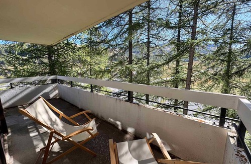 Les Claux Apartment | Spacious apartment at the slopes, pets allowed