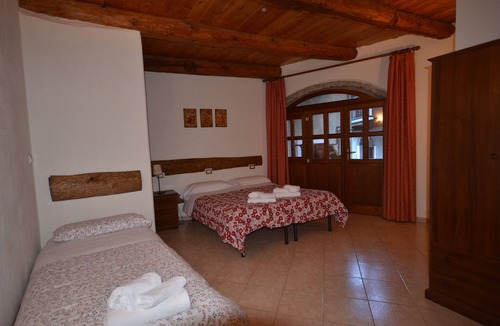 Soucheres-Basses Apartment | Spacious apartment with two bathrooms