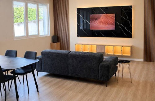Sedan Apartment | Spacious, bright, air-conditioned 3-room apartment (80 m²) in Sedan