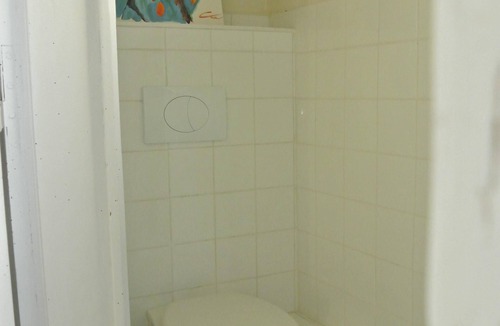 Claudon House | Spacious cozy and pet friendly Gîte (6pers with 3 bdrms/2 baths/3 toilets).