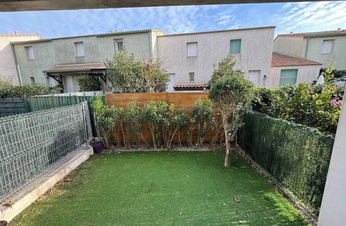 Valras-Plage Villa | Spacious Duplex with Terrace