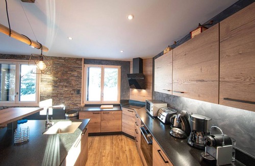 Le Grand Valtin Cottage | Spacious Chalet for 14 in Scenic Vosges – Spa, Games Room, Pet-Friendly