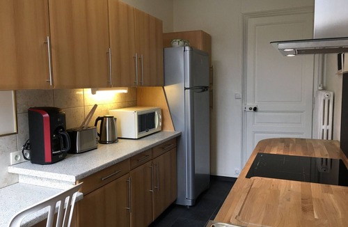 Saint-Nicolas-de-Port Apartment | Spacious Riverside Apartment for 6 near Nancy – Modern Amenities, Free Parking, WiFi Included