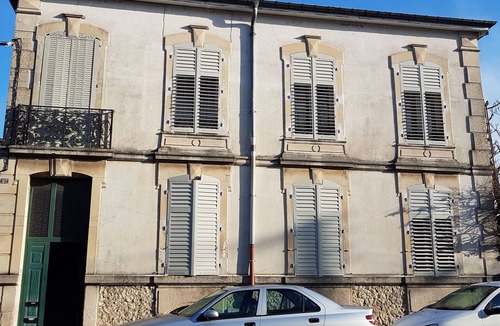 Saint-Nicolas-de-Port Apartment | Spacious Riverside Apartment for 6 near Nancy – Modern Amenities, Free Parking, WiFi Included