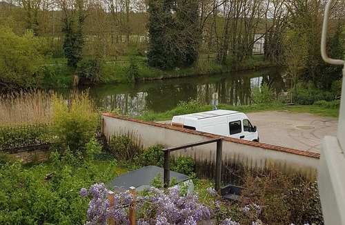 Saint-Nicolas-de-Port Apartment | Spacious Riverside Apartment for 6 near Nancy – Modern Amenities, Free Parking, WiFi Included