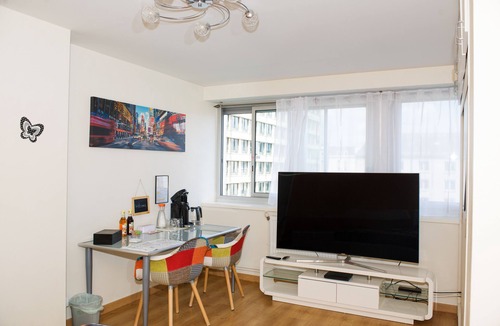 Saint Nicolas - Charles III - Ville vieille - Trois Maisons - Leopold Apartment | Spacious guest room in the heart of Nancy