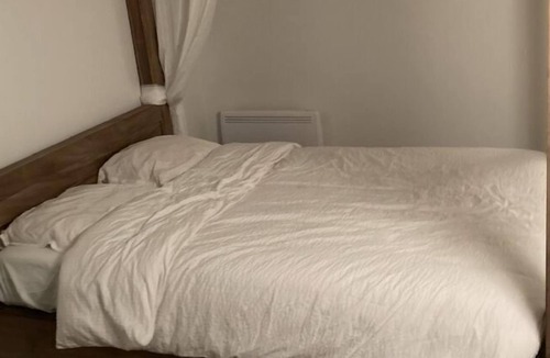 Caniac-du-Causse House | Spacious holiday home in Caniac-du-Causse with Hot Tup