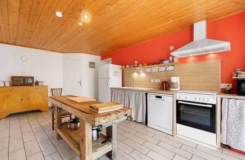 Vix House | Spacious Holiday Home Laplanque – Marais Poitevin in Vendée!