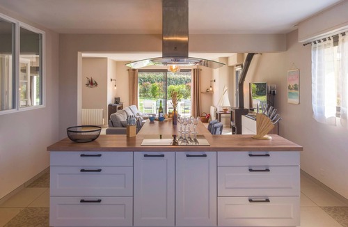 Saint-Briac-sur-Mer House | Spacious & Modern Villa, Close to the Beaches